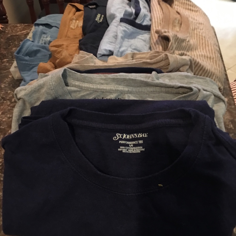 Men’s short sleeve shirts $9.00 each